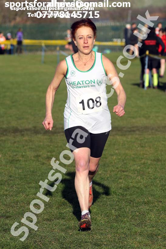 Senior womens 2020 Birtley Cross Country Relay, County Durham.  Photo: David T. Hewitson/Sports for All Pics